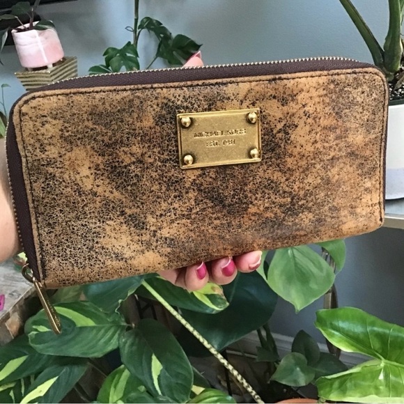 Michael Kors LTD Grayson LG Soft distressed bag & Wallet Set - Picture 11 of 11